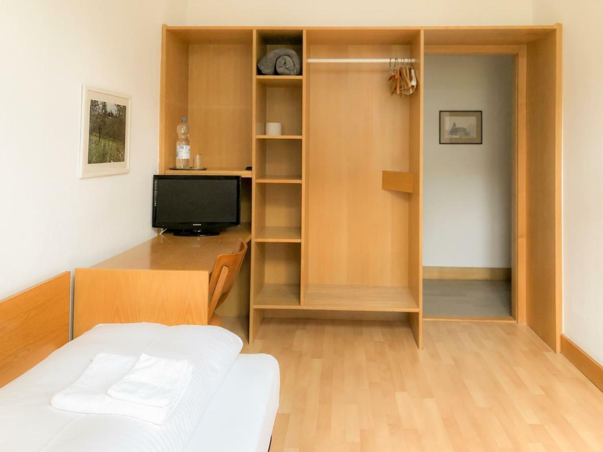 Hotel Moon Düsseldorf Eksteriør billede