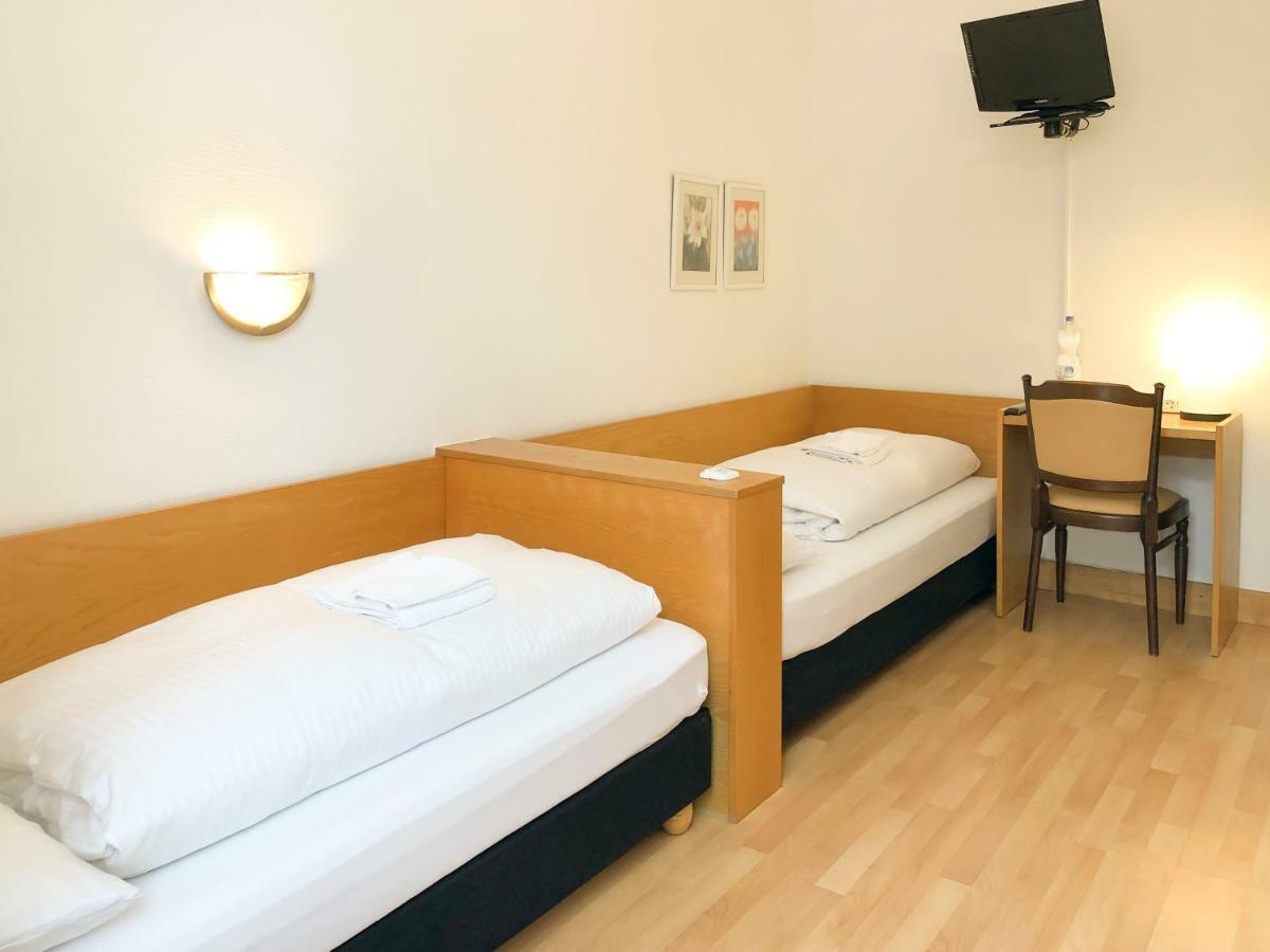 Hotel Moon Düsseldorf Eksteriør billede